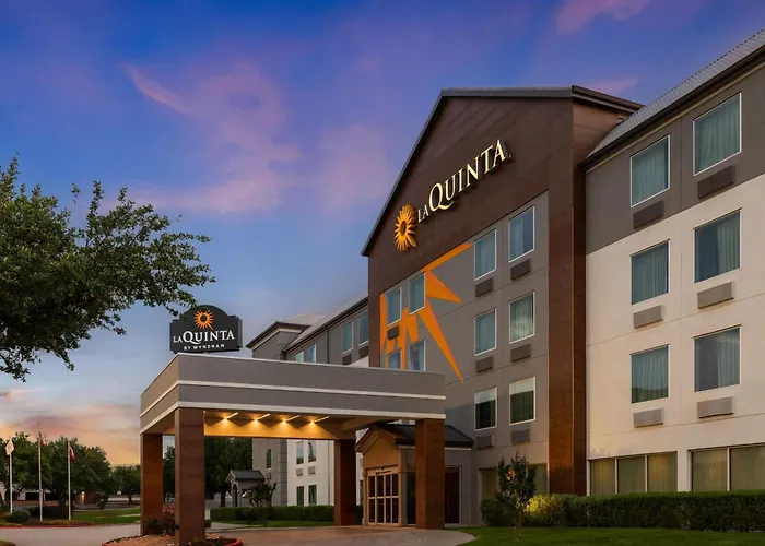 La Quinta By Wyndham Austin