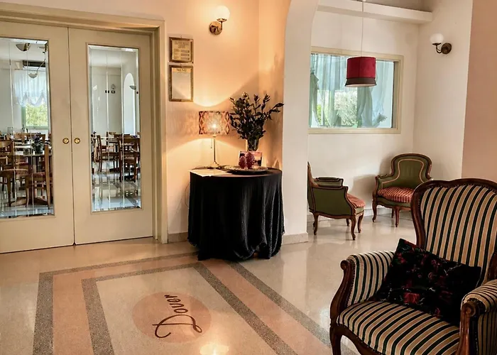 Hotel Dover Rooms & Coffee Adults Friendly