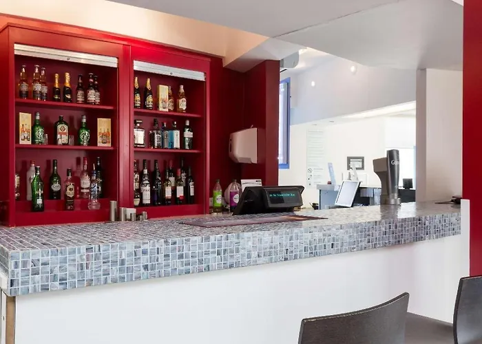 Travelodge Dundee Strathmore Avenue