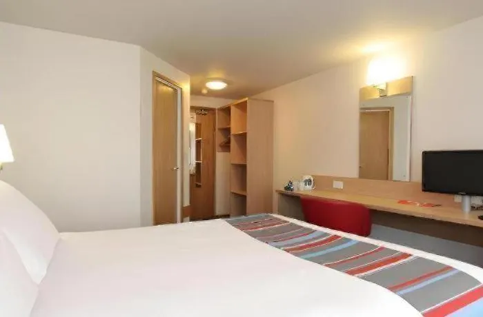 Travelodge Cardiff Central