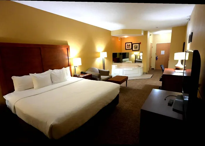 Comfort Owatonna Near Medical Center