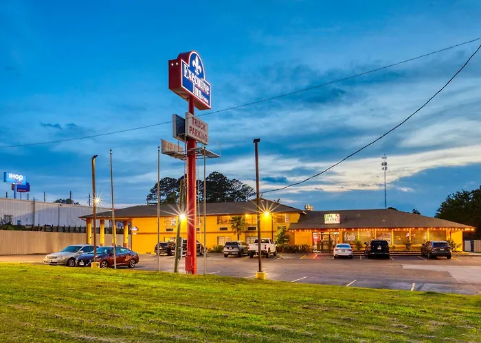 Executive Inn & Suites
