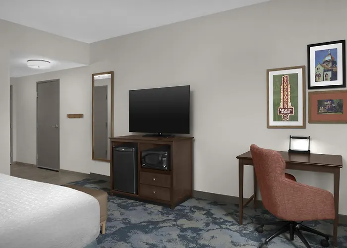 Hampton Inn & Suites Mishawaka/South Bend At Heritage Square