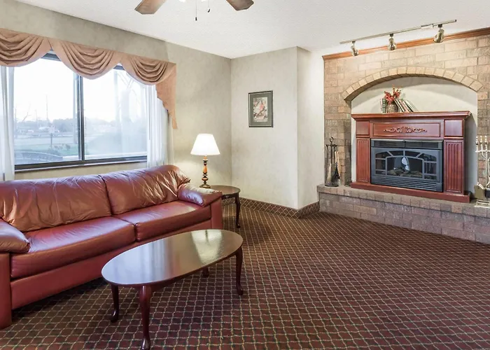 Super 8 By Wyndham Woodstock