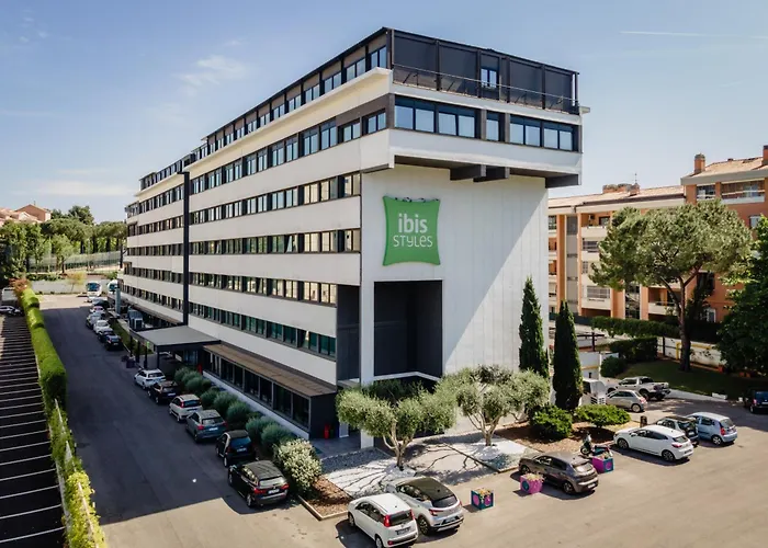 Ibis Styles a Aurelia
