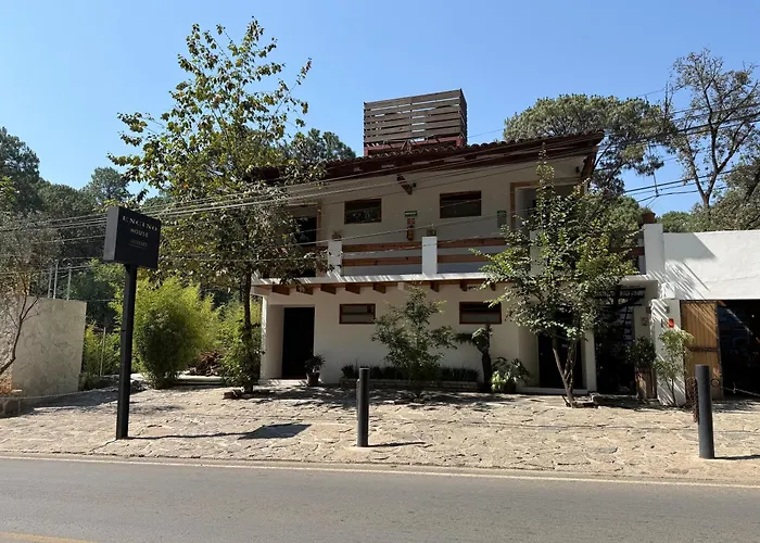 Encino House Hotel Boutique