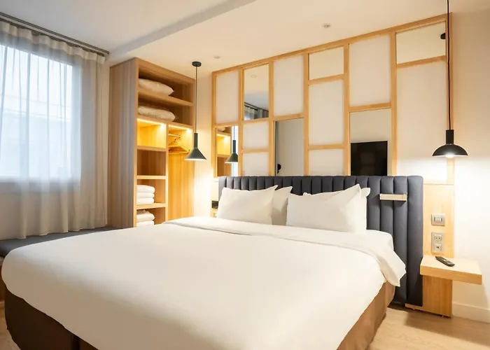Hotel Campanile Paris Ouest - Pont de Suresnes