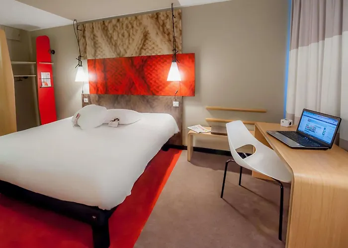 Ibis Quimper