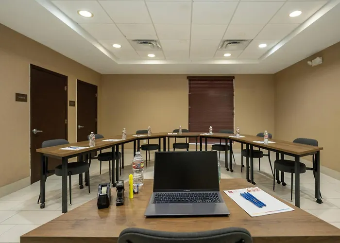 Comfort Suites Houston West At Clay Road