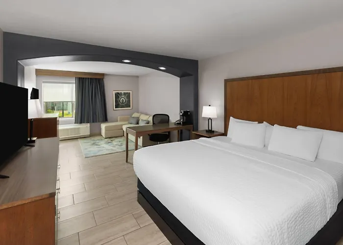 La Quinta By Wyndham North
