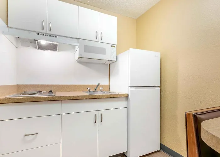 Extended Stay America Suites - Portland -