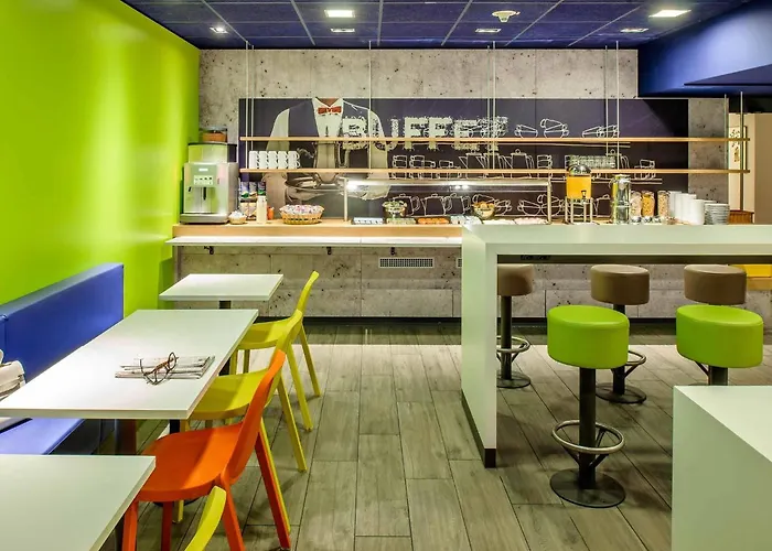 Ibis Budget Courbevoie Paris La Defense