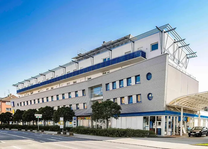 ibis budget Duisburg City am Innenhafen