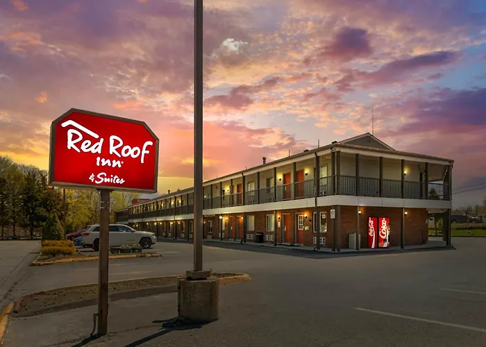 Red Roof Inn & Suites Swansea