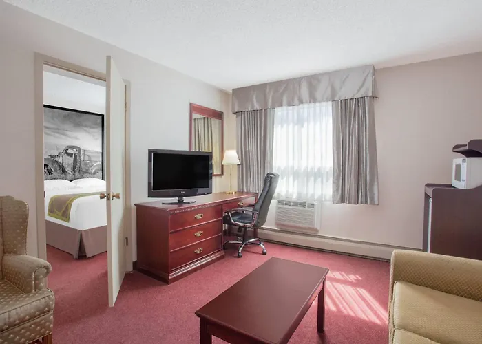 Super 8 By Wyndham Lethbridge