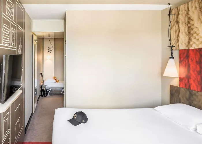 Ibis Villefranche Sur Saone Limas