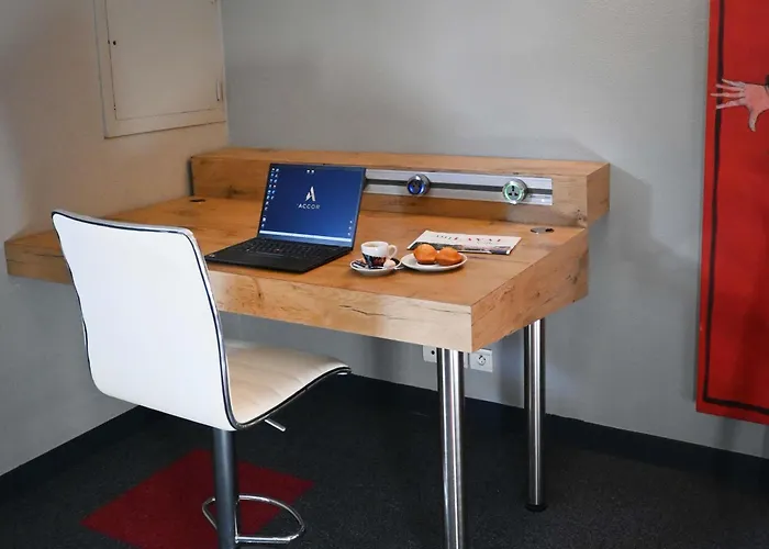 ibis Laval Le Relais D'Armor