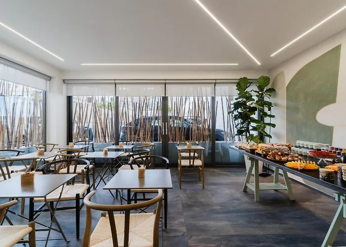 Glass House - Smart Rooms & Parking Lecce