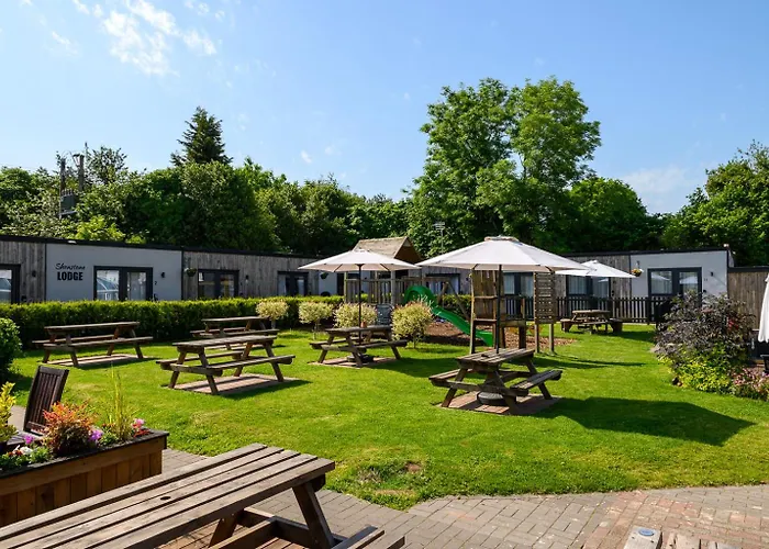 Shenstone Lodge
