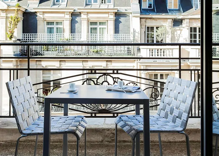 Hotel Sofitel Paris Arc De Triomphe