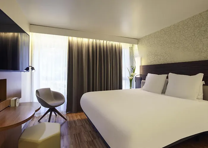 Mercure Arc De Triomphe Etoile