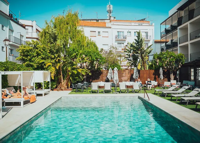 Hotel Windsor Tossa - Adults Only 16