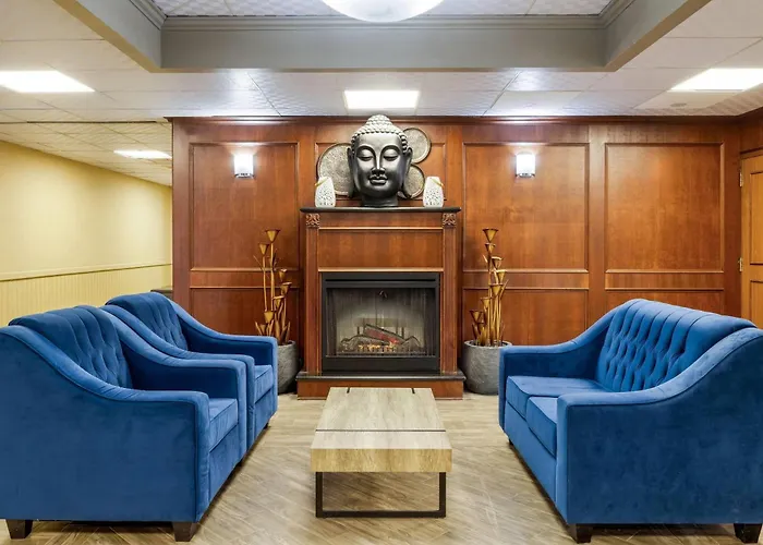 Days Inn By Wyndham & Conference Centre