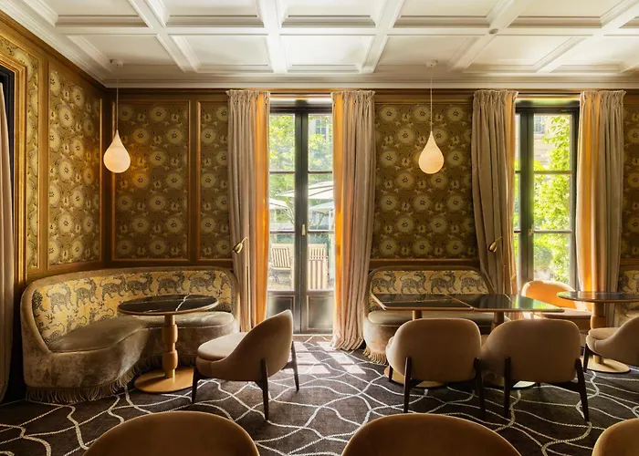 Le Pavillon De La Reine & Spa, Place Des Vosges