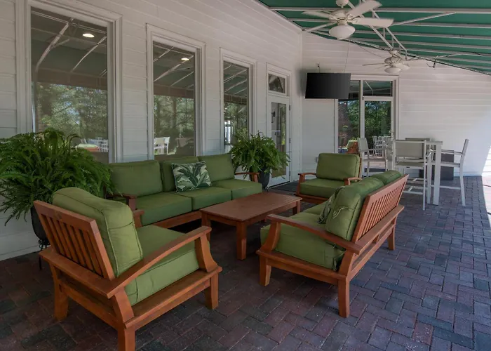 Homewood Suites By Hilton Olmsted Village