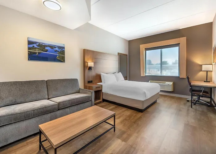 Holiday Inn Express & Suites 1000 Islands - By Ihg