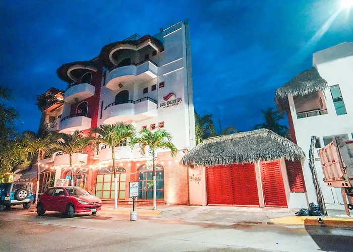 Y Suites Los Encantos