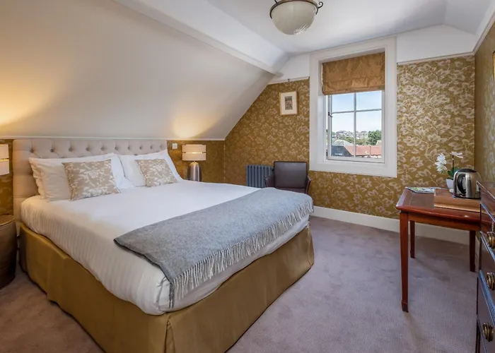 One Holyrood Hotel Newport 