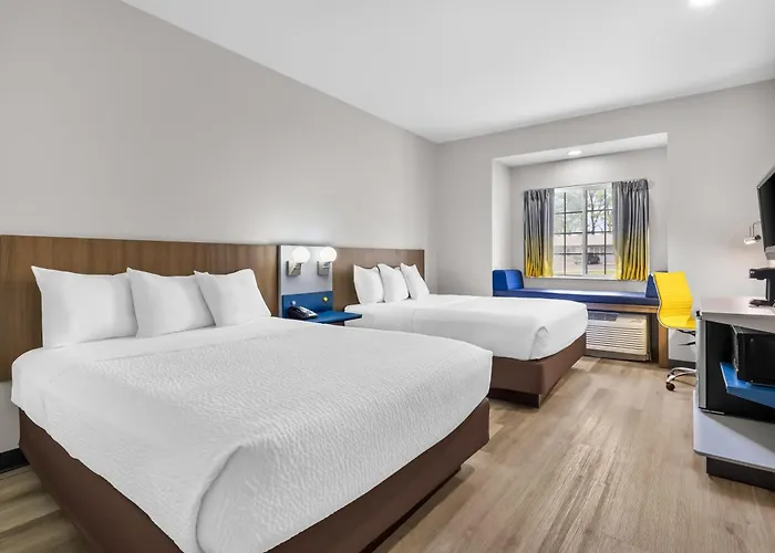 Microtel Inn & Suites By Wyndham Prairie Du Chien