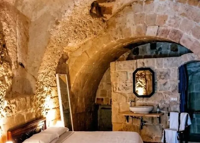 Cave Rooms Sassi