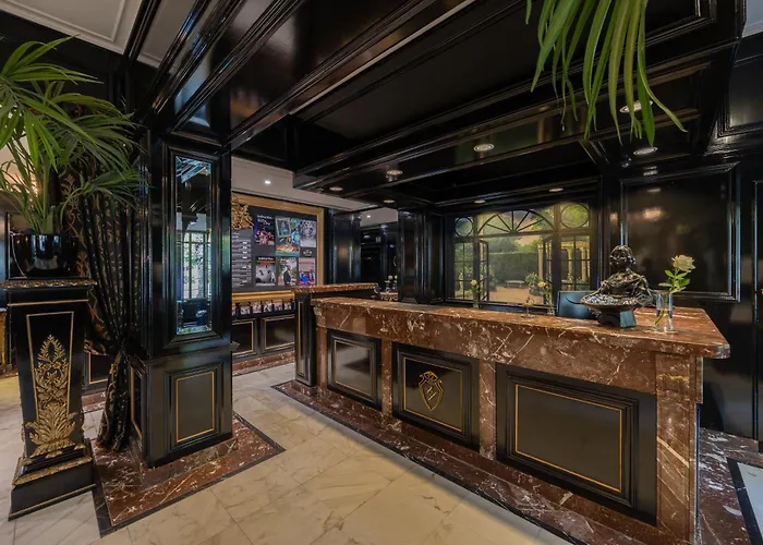Apollofirst Boutique Hotel