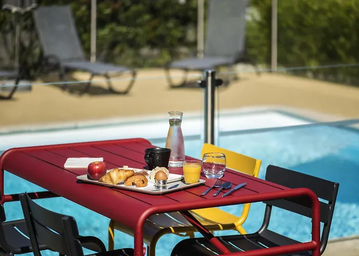 Ibis Roanne Le Coteau Hotel Restaurant