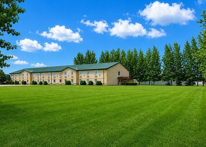 Super 8 By Wyndham Portage La Prairie Mb