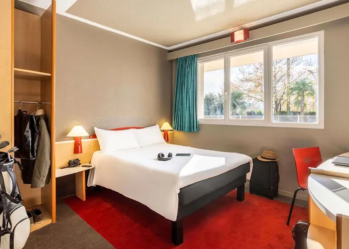 Ibis Tarbes