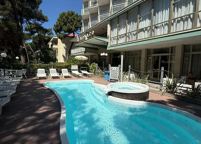 Monaco - Parcheggio Incluso E Piscina - Min 2 Gg