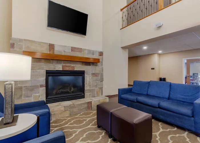 Comfort Suites Conference Center