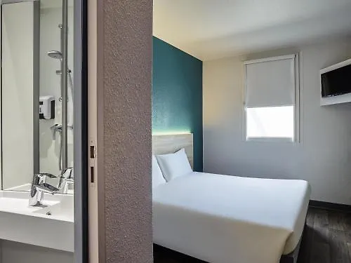 hotelF1 Saint Witz A1 Hôtel Rénové
