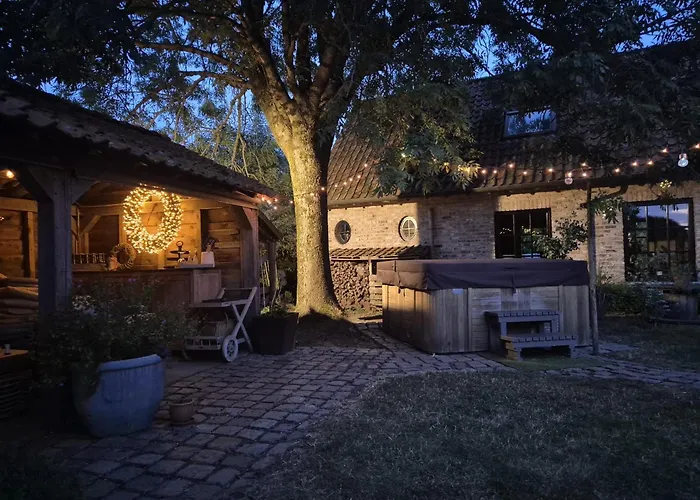 Casa Leone Near Bruges With Jacuzzi & Parking