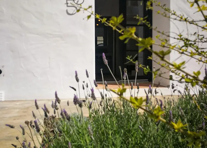 Aljana Guest House