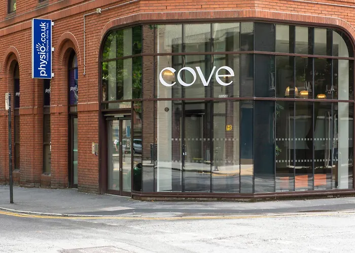 Cove Minshull Street