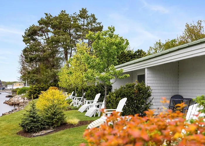 Yachtsman Lodge & Marina