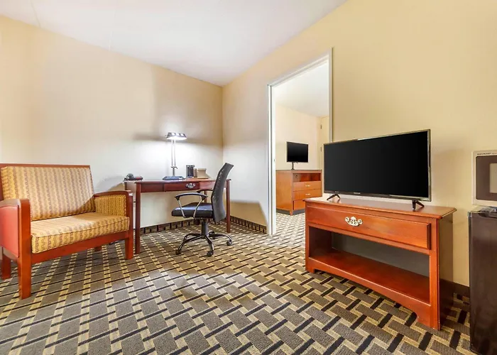 Econo Lodge Inn & Suites Brookings
