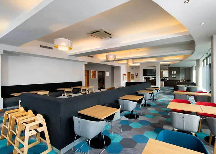 Holiday Inn Express By Ihg