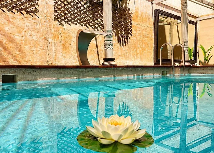 Great Greece Le Convivial Suites