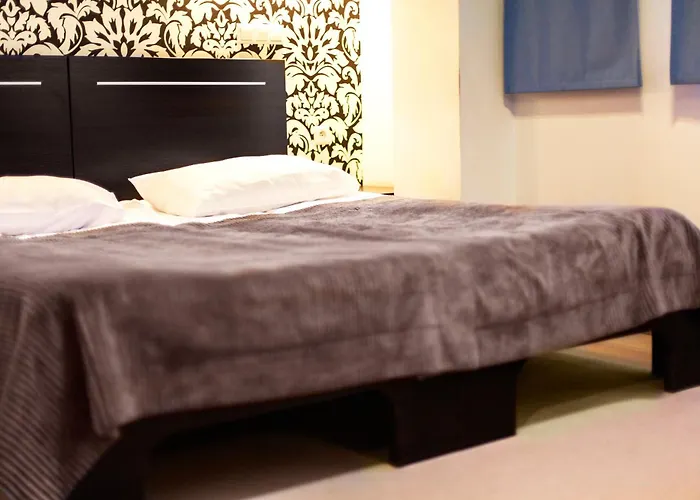 Hotton Hotel