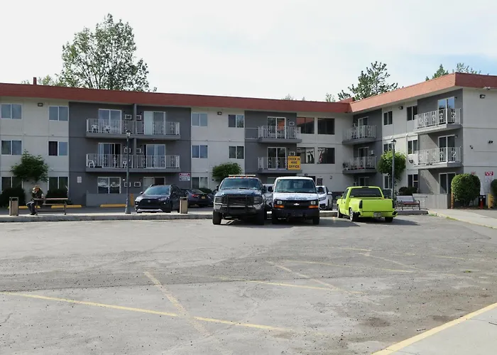 Americas Best Value Inn & Suites Airport